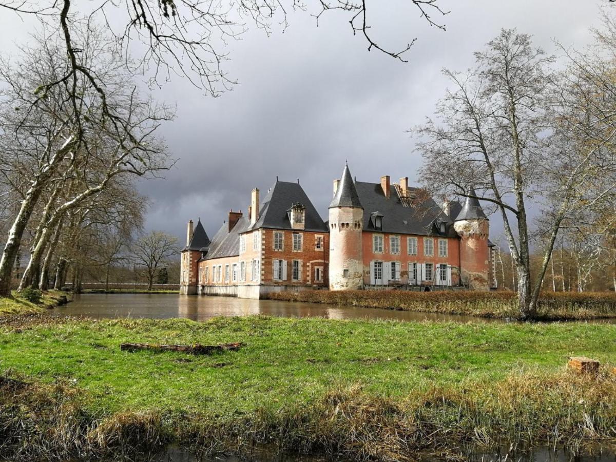 Chateau De Souesmes Exterior photo